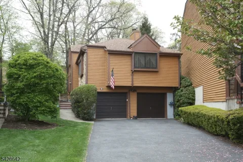 90 Frogtown Rd