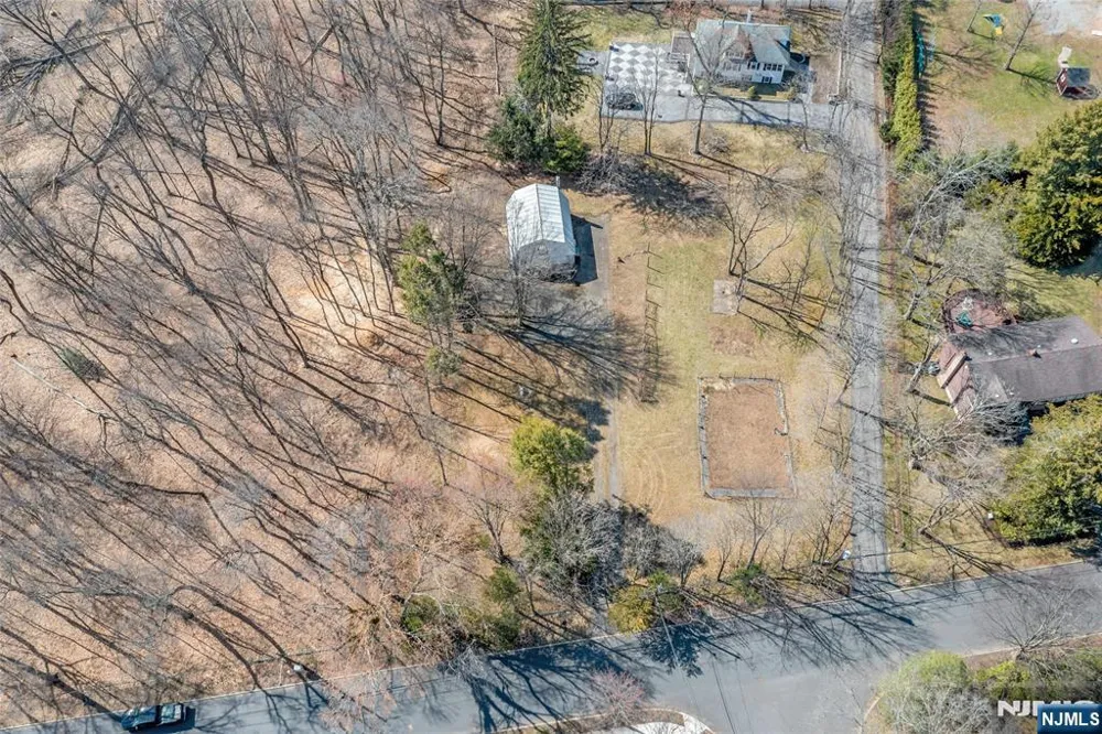 510 W Saddle River Road Ridgewood, NJ 07450