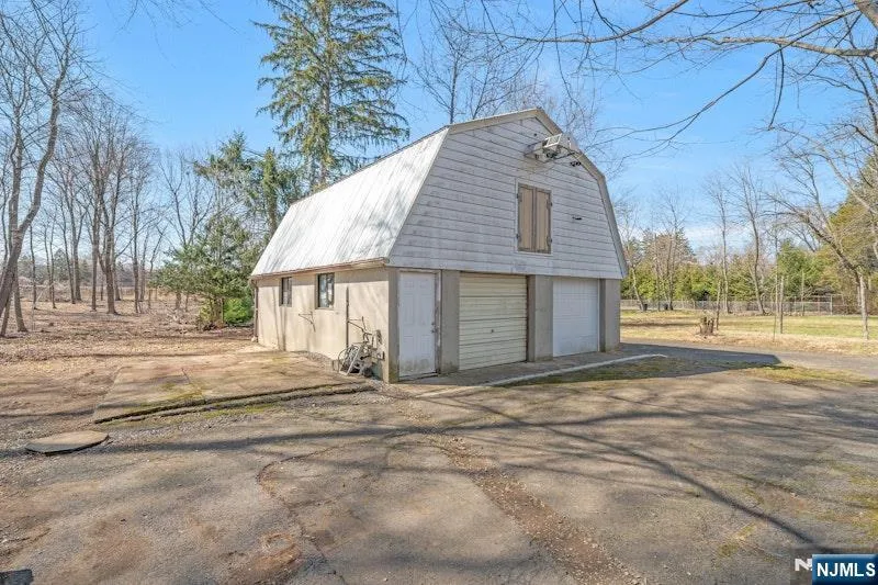 510 W Saddle River Road Ridgewood, NJ 07450