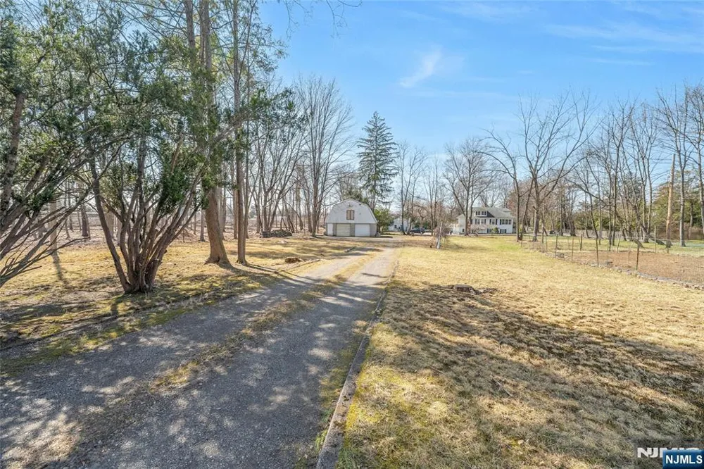 510 W Saddle River Road Ridgewood, NJ 07450