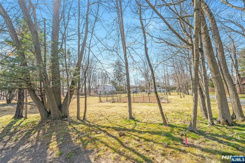 510 W Saddle River Road Ridgewood, NJ 07450
