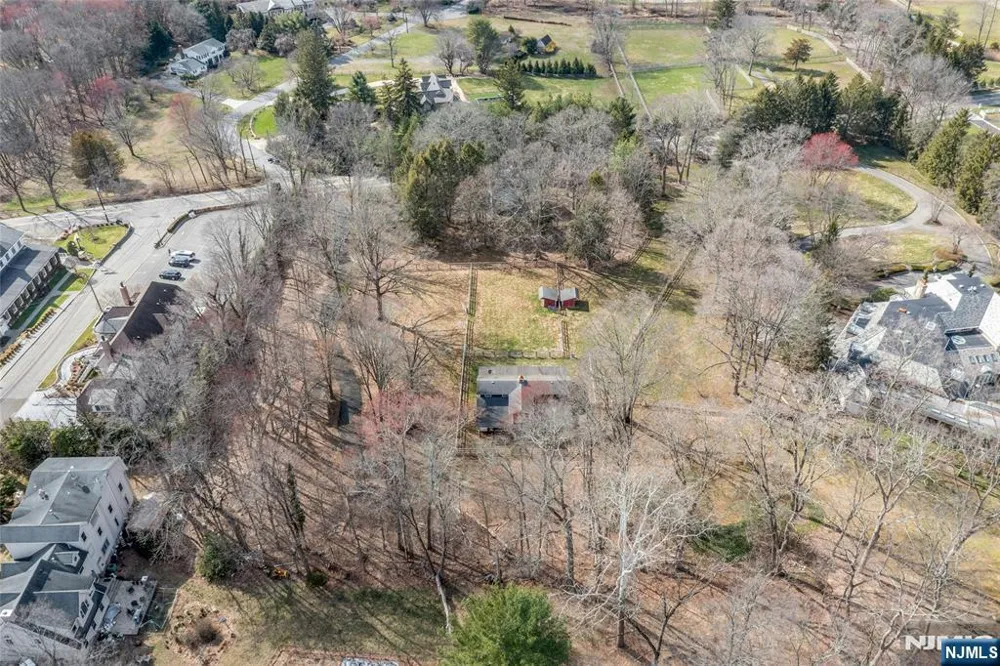 98 E Saddle River Road Saddle River, NJ 07458