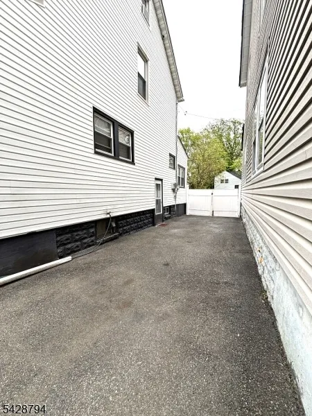 104 W 18Th St Linden City, NJ 07036