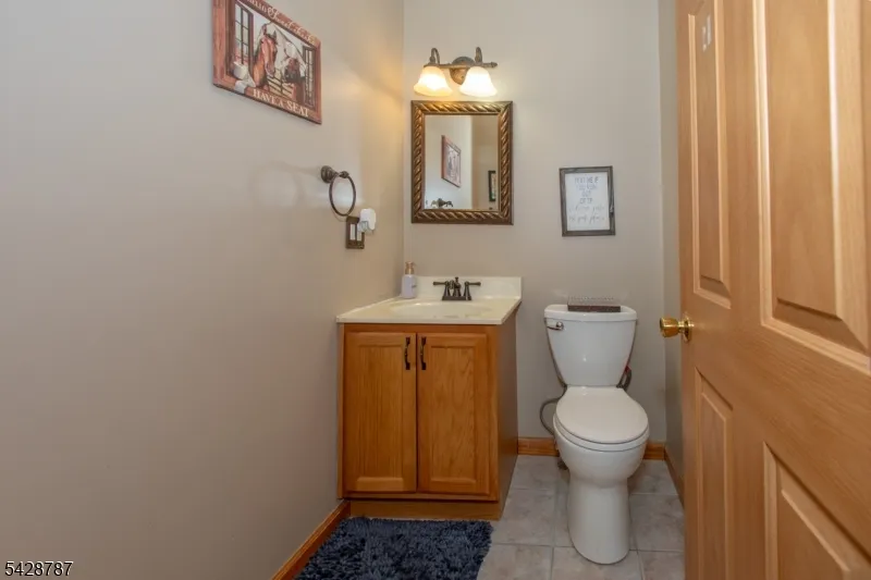70 Holland Rd Wantage, NJ 07461