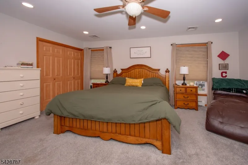 70 Holland Rd Wantage, NJ 07461
