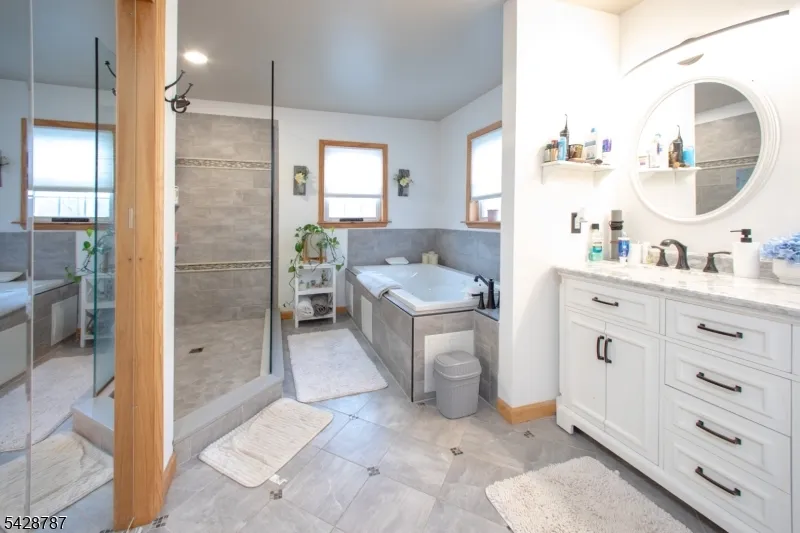 70 Holland Rd Wantage, NJ 07461