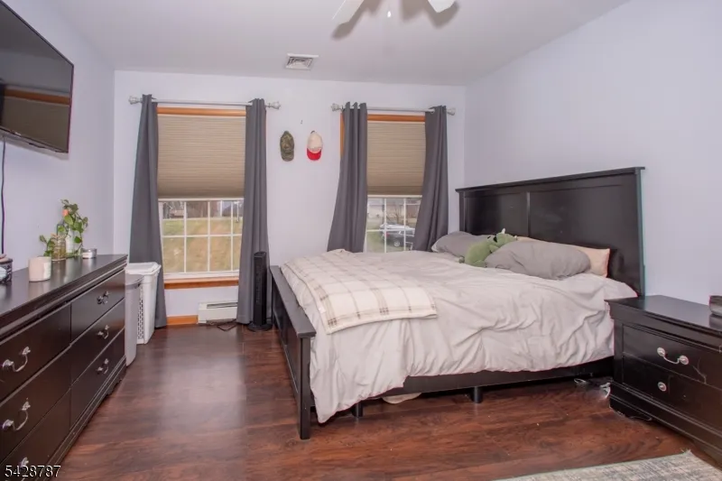70 Holland Rd Wantage, NJ 07461