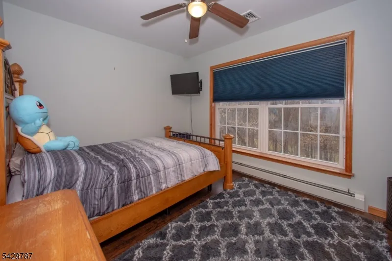 70 Holland Rd Wantage, NJ 07461