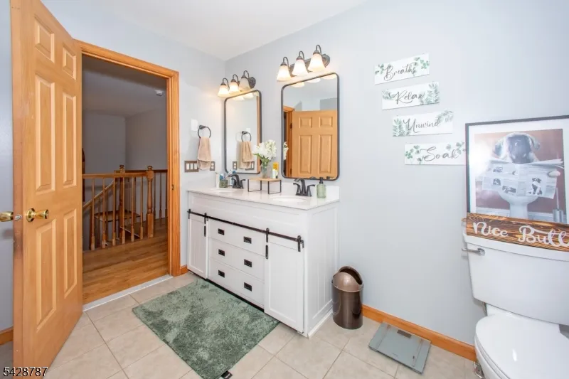 70 Holland Rd Wantage, NJ 07461