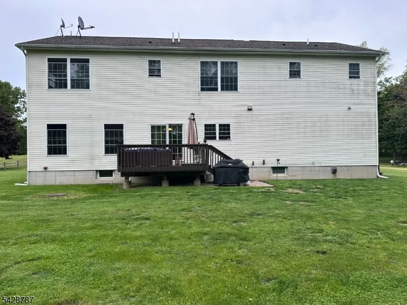 70 Holland Rd Wantage, NJ 07461
