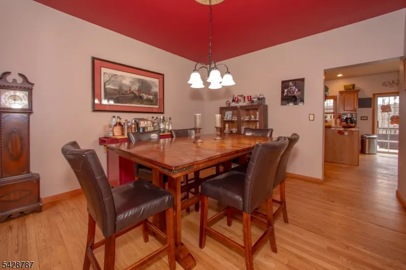 70 Holland Rd Wantage, NJ 07461