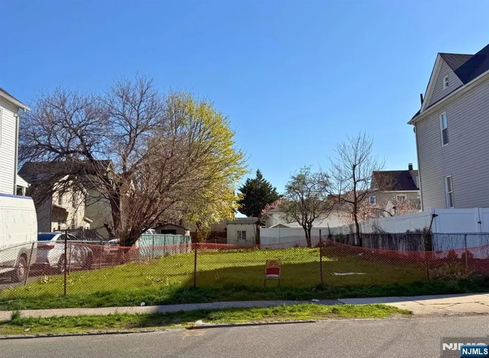 75 Campbell Avenue Hackensack, NJ 07601