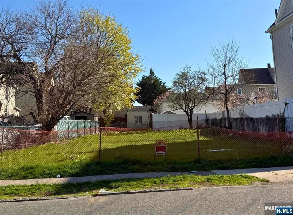 75 Campbell Avenue Hackensack, NJ 07601