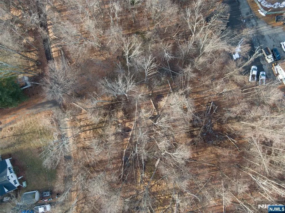 2046 Macopin West Milford, NJ 07480