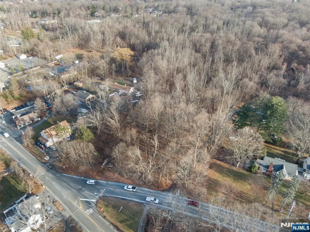 2046 Macopin West Milford, NJ 07480