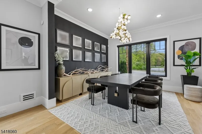 424 E Ridgewood Ave Paramus, NJ 07652