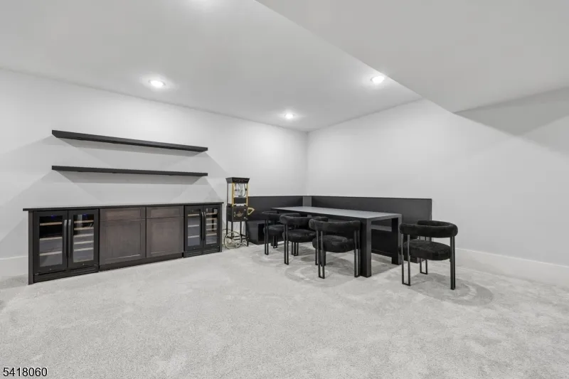 424 E Ridgewood Ave Paramus, NJ 07652