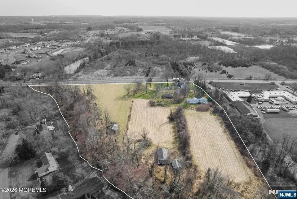 184-186 Highway 34 Holmdel, NJ 07733
