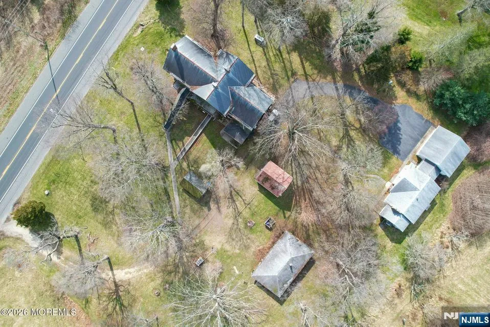 184-186 Highway 34 Holmdel, NJ 07733