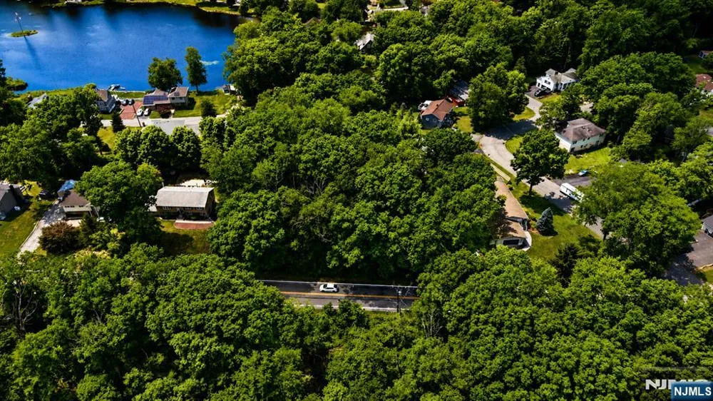 559 Green Pond Road Rockaway Township, NJ 07866