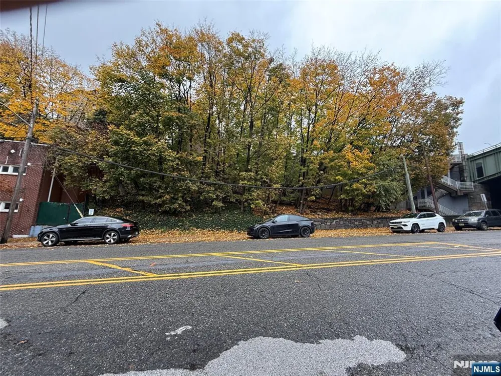 616 Gregory Avenue Weehawken, NJ 07086