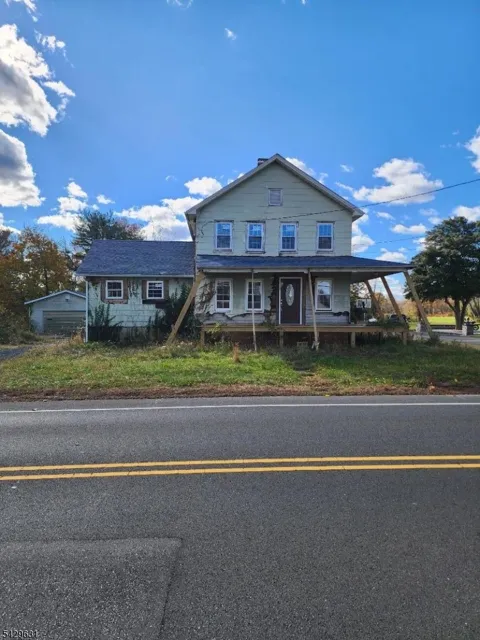 899 Adelphia-Farmimg Dale