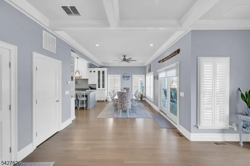 6 Capstan Rd Ocean, NJ 08758