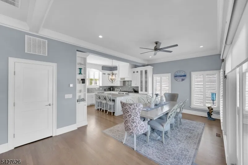 6 Capstan Rd Ocean, NJ 08758