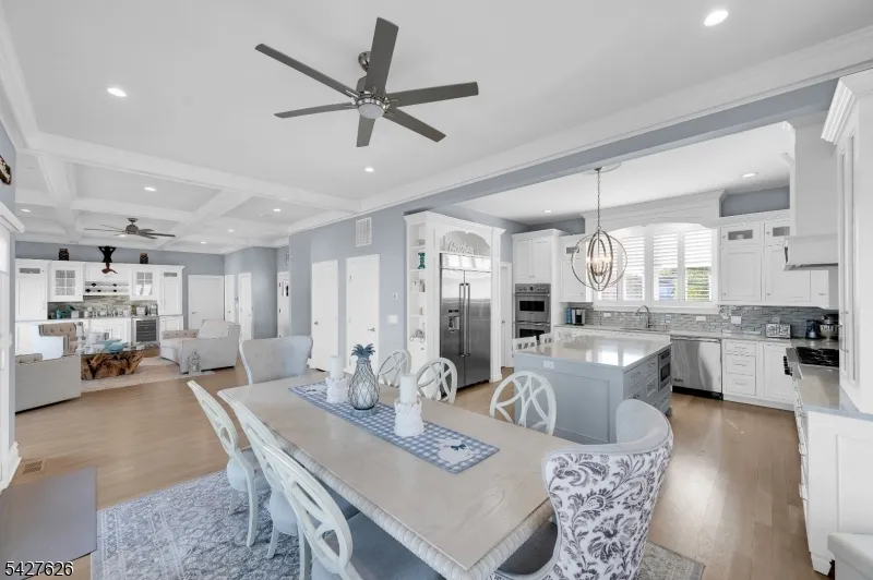 6 Capstan Rd Ocean, NJ 08758