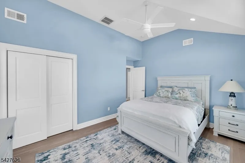 6 Capstan Rd Ocean, NJ 08758
