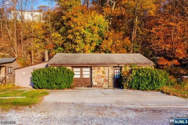 148 State Route 181 Jefferson Township, NJ 07849