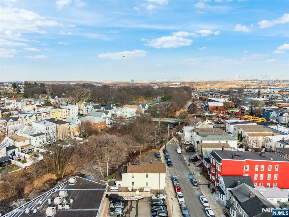 416 Scott Mobus Place Harrison, NJ 07029