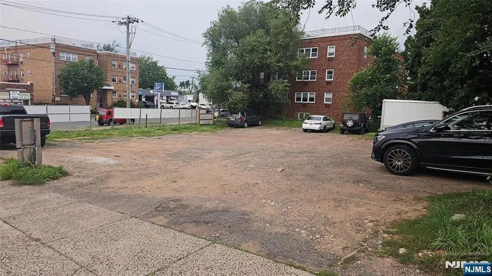 50 Broad Avenue Palisades Park, NJ 07650