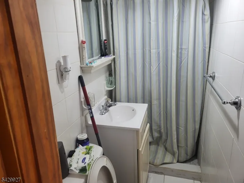 377 5Th Ave #1 Unit 1 Paterson City, NJ 07514