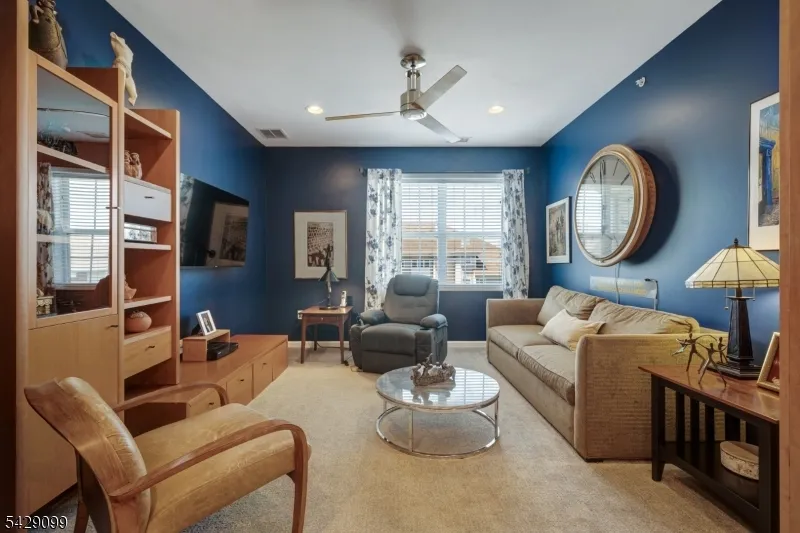 10402 Warrens Way #402 Unit 402 Wanaque, NJ 07465