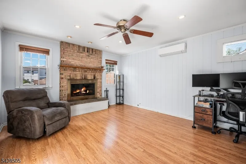 333 Amon Ter Linden City, NJ 07036