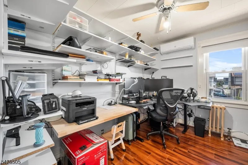 333 Amon Ter Linden City, NJ 07036