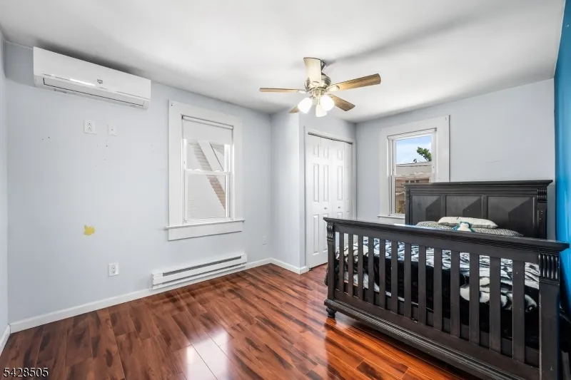 333 Amon Ter Linden City, NJ 07036