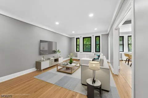 131 Kensington Ave #D5 Unit D5