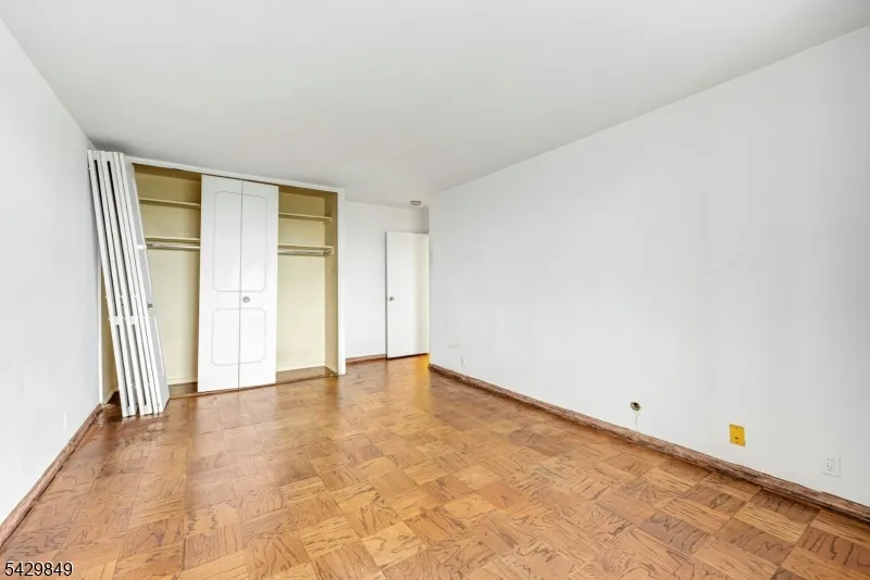 2077 Center Ave #20C Unit 20C Fort Lee, NJ 07024