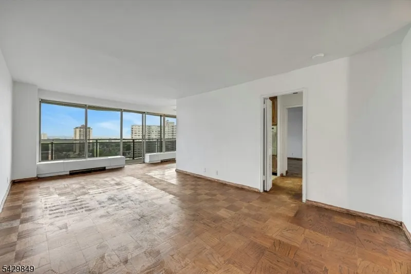 2077 Center Ave #20C Unit 20C Fort Lee, NJ 07024