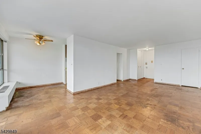 2077 Center Ave #20C Unit 20C Fort Lee, NJ 07024