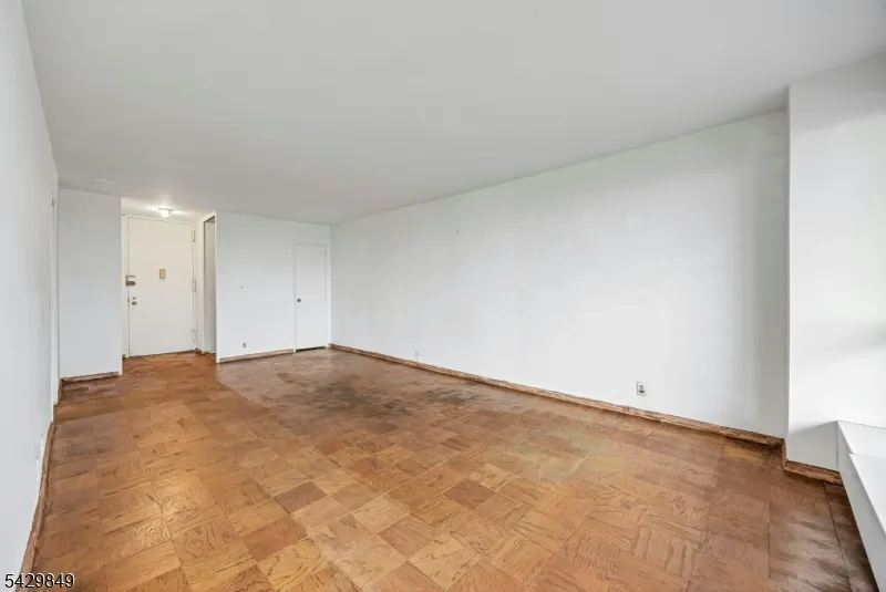 2077 Center Ave #20C Unit 20C Fort Lee, NJ 07024