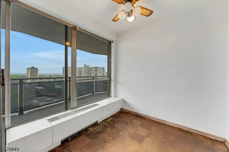 2077 Center Ave #20C Unit 20C Fort Lee, NJ 07024