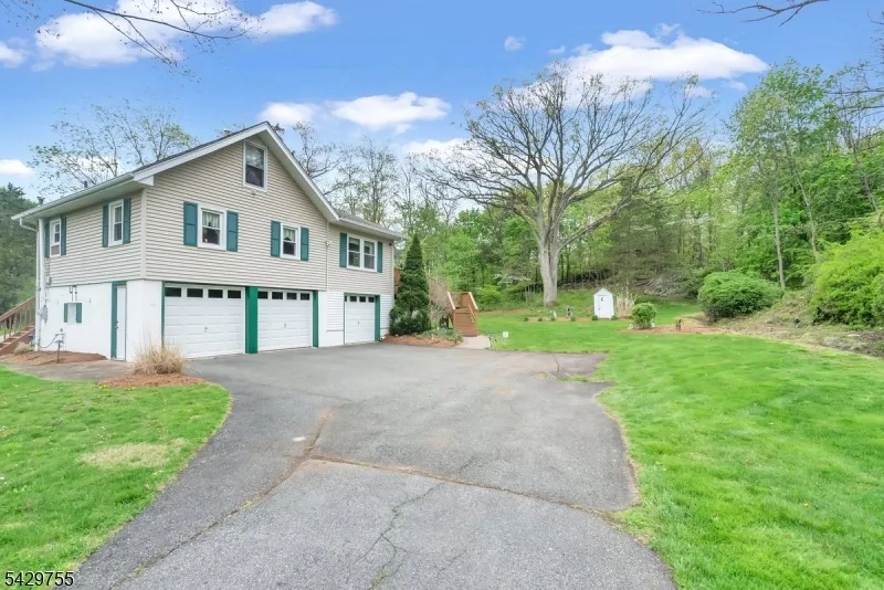 47 Furnace Ave Wanaque, NJ 07465