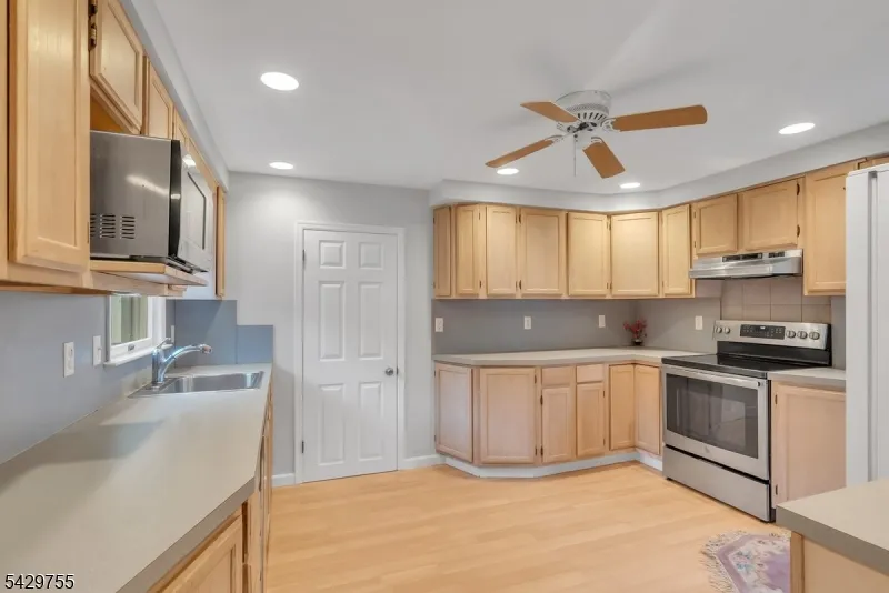 47 Furnace Ave Wanaque, NJ 07465