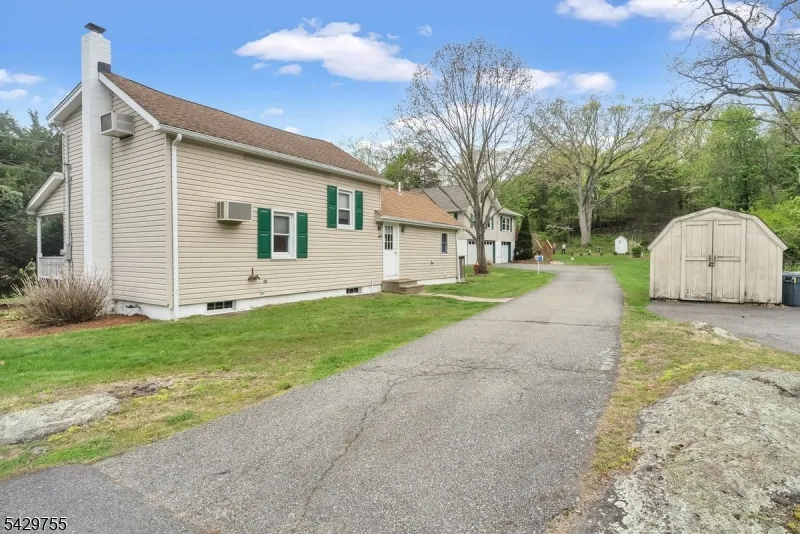47 Furnace Ave Wanaque, NJ 07465
