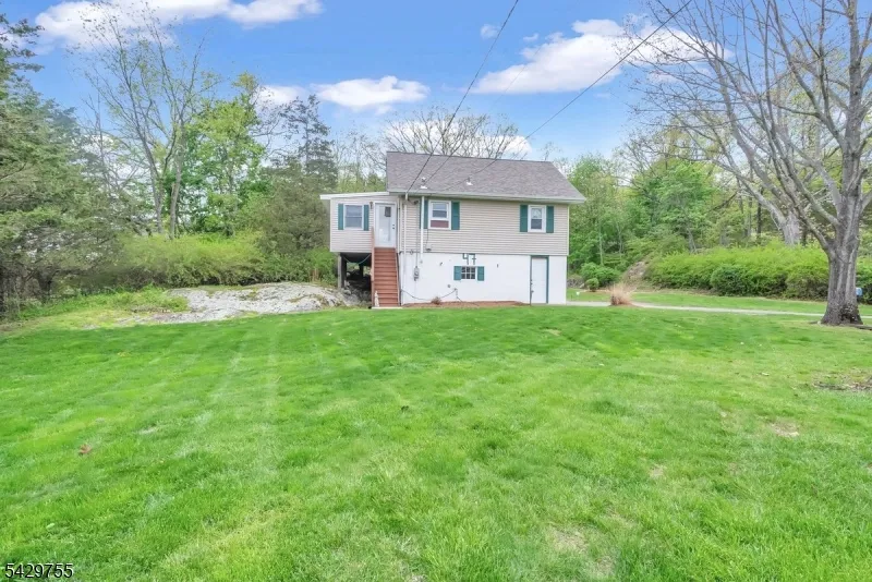 47 Furnace Ave Wanaque, NJ 07465