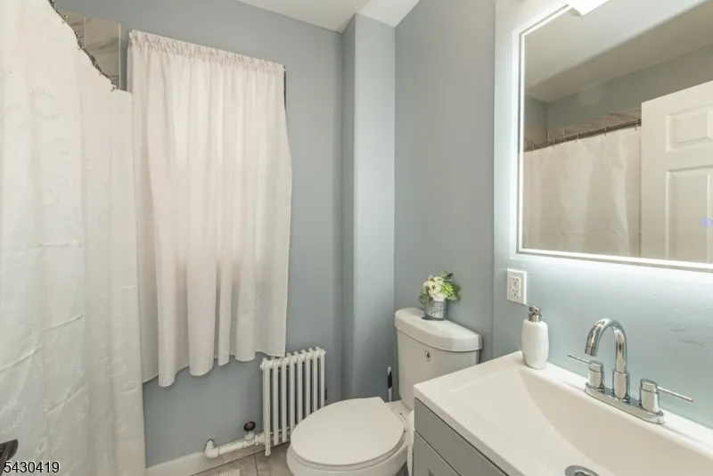 191 Smith St Newark City, NJ 07106