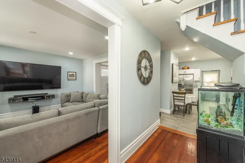 191 Smith St Newark City, NJ 07106